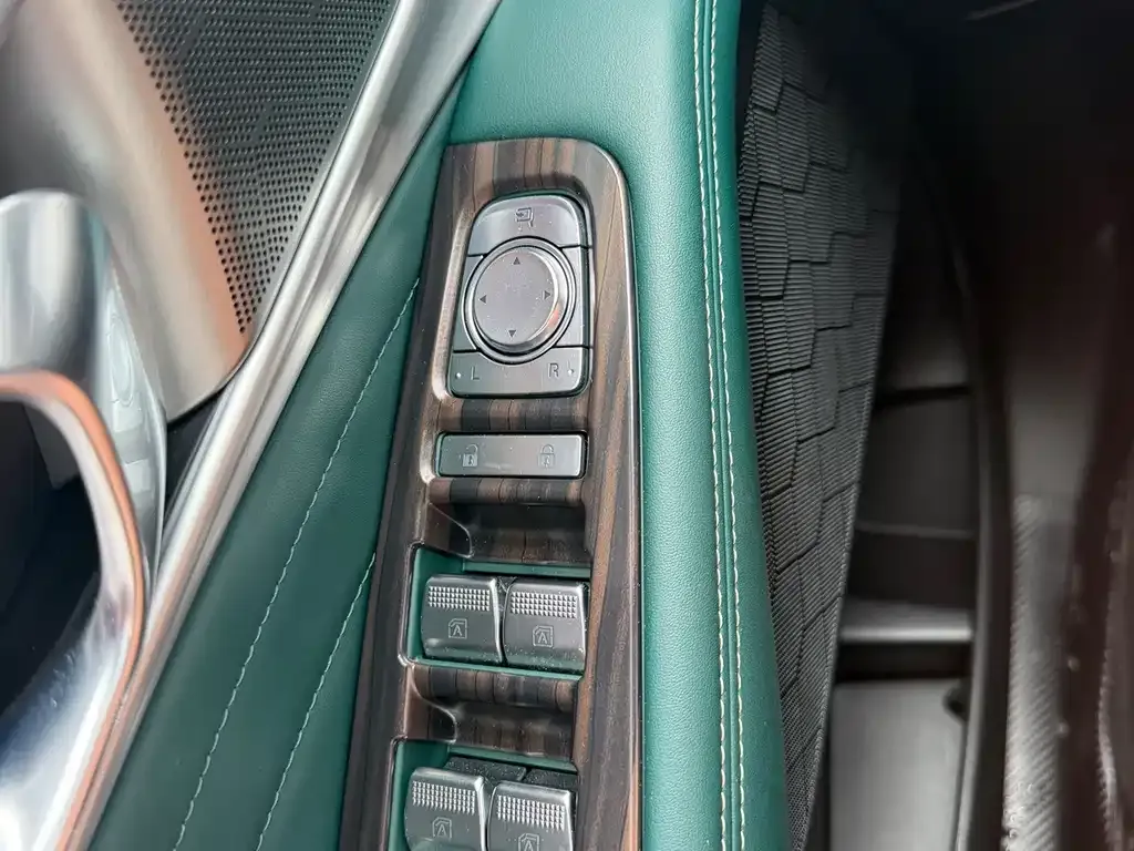 GAC Motor Trumpchi GS8 — фото 7