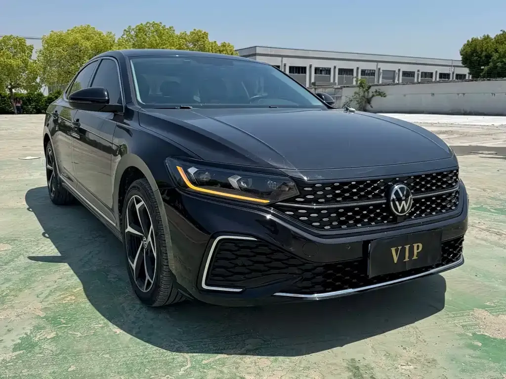 Volkswagen Passat — фото 7