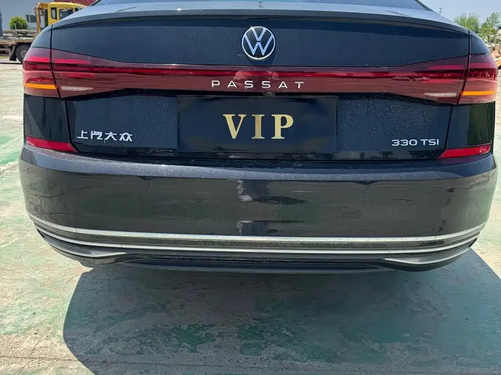 Volkswagen Passat — фото 3