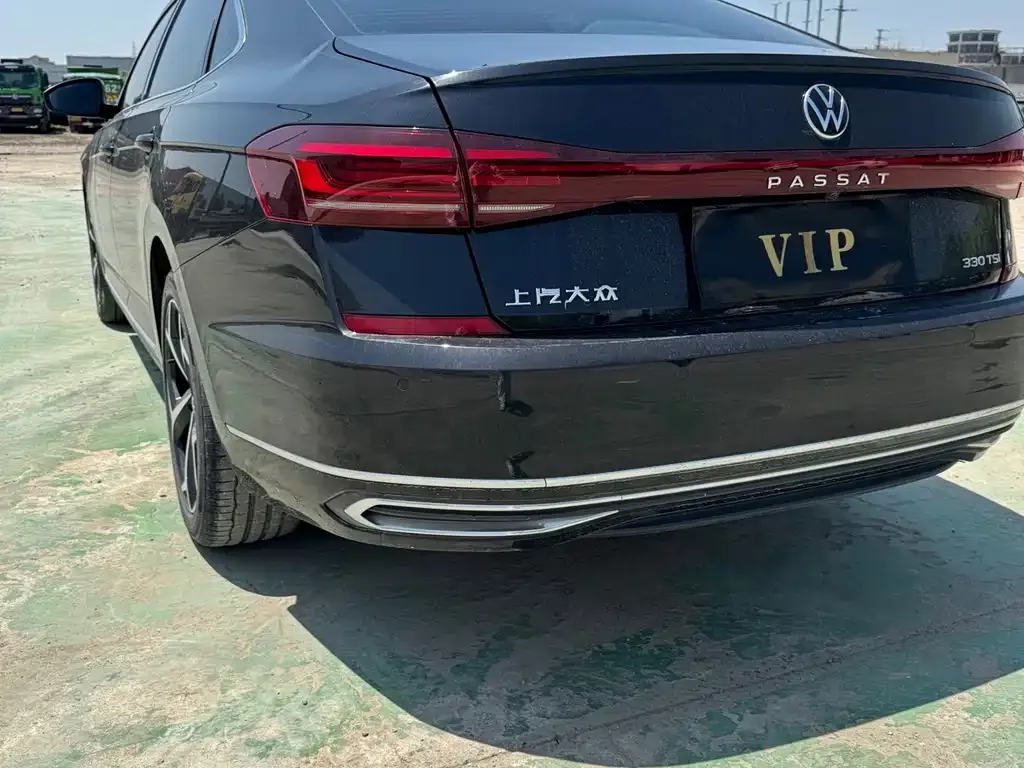 Volkswagen Passat — фото 4