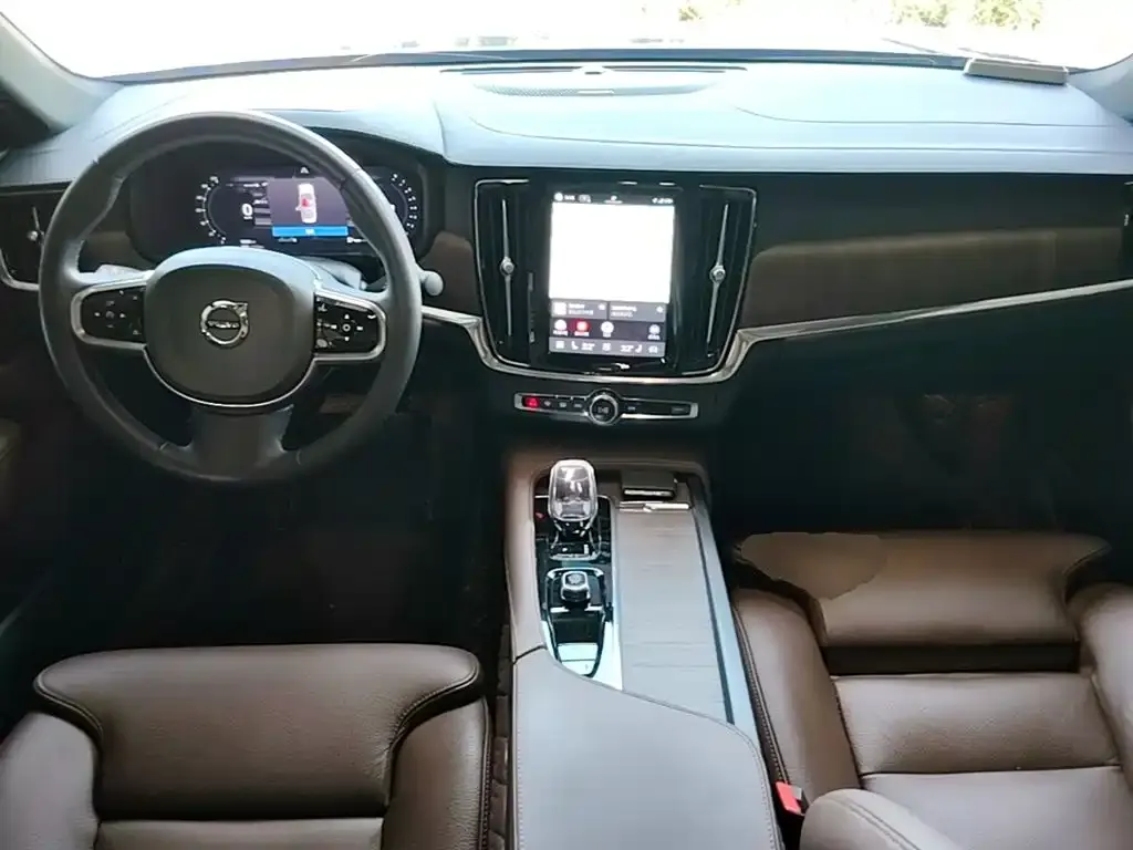 Volvo S90 — фото 9