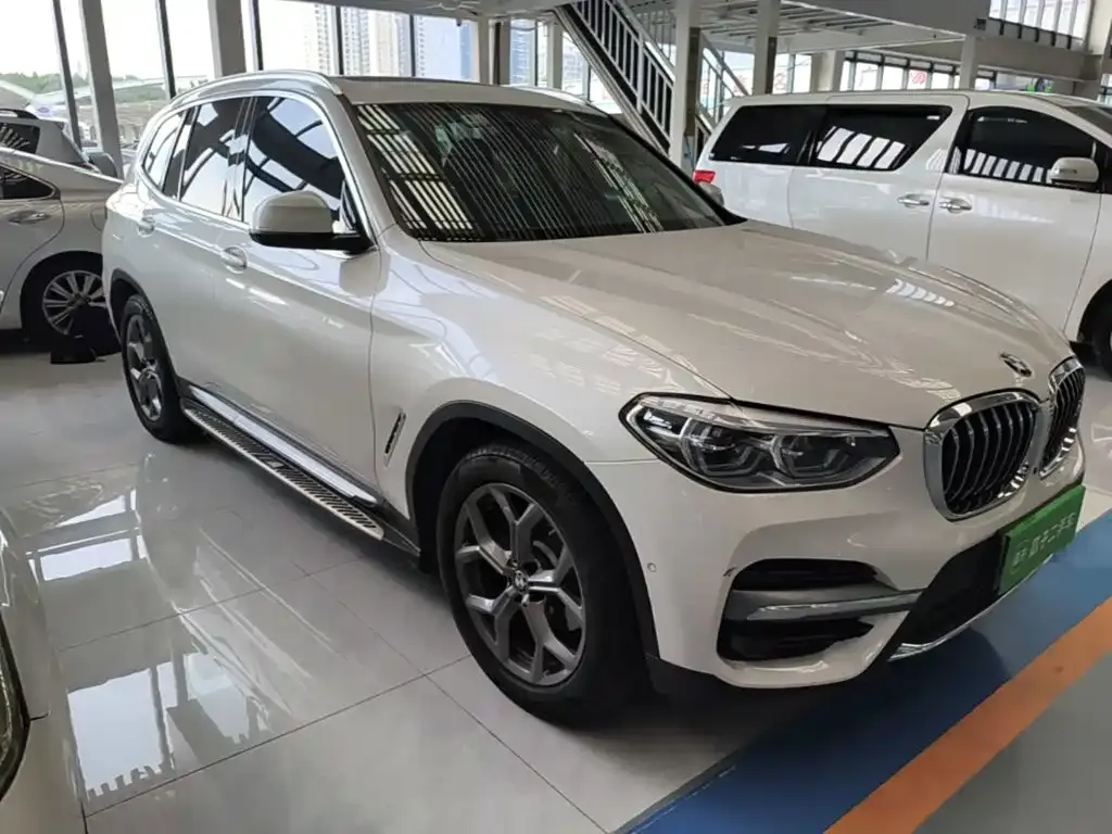 BMW X3 — фото 9