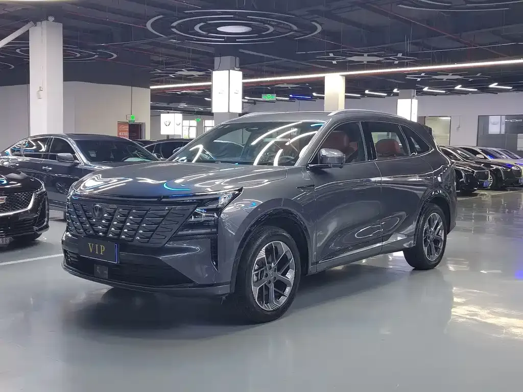 Changan CS75PLUS — фото 1