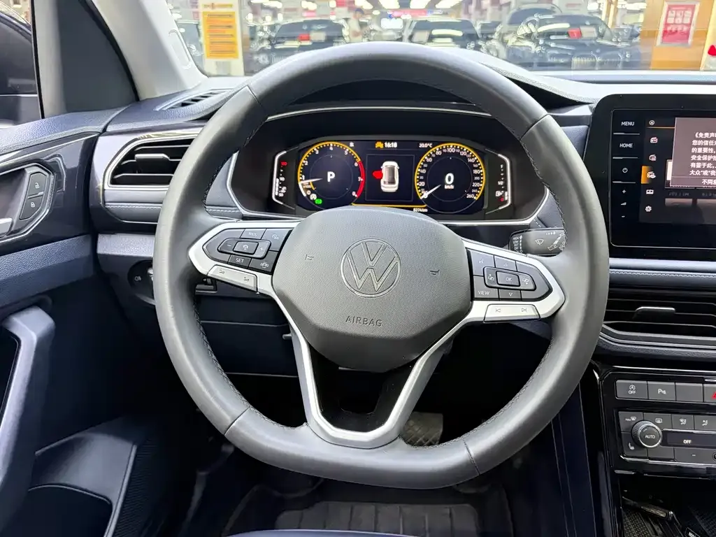 Volkswagen Tharu — фото 6