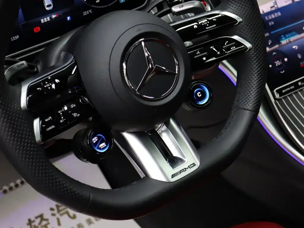 Mercedes-Benz C-Class AMG — фото 6