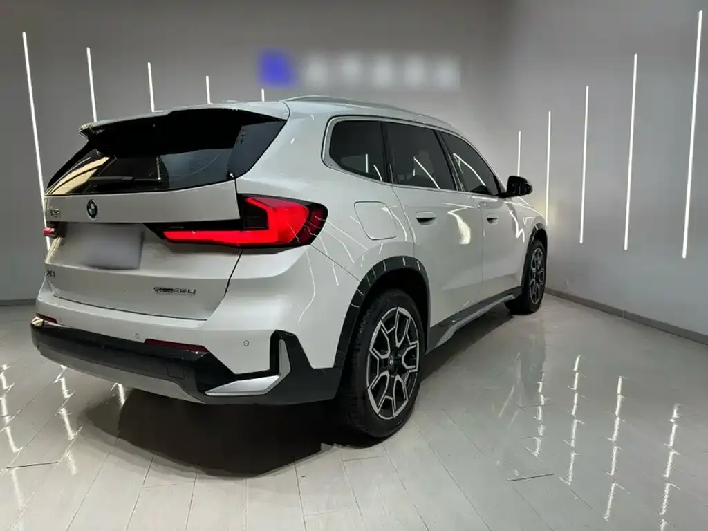 BMW X1 — фото 2