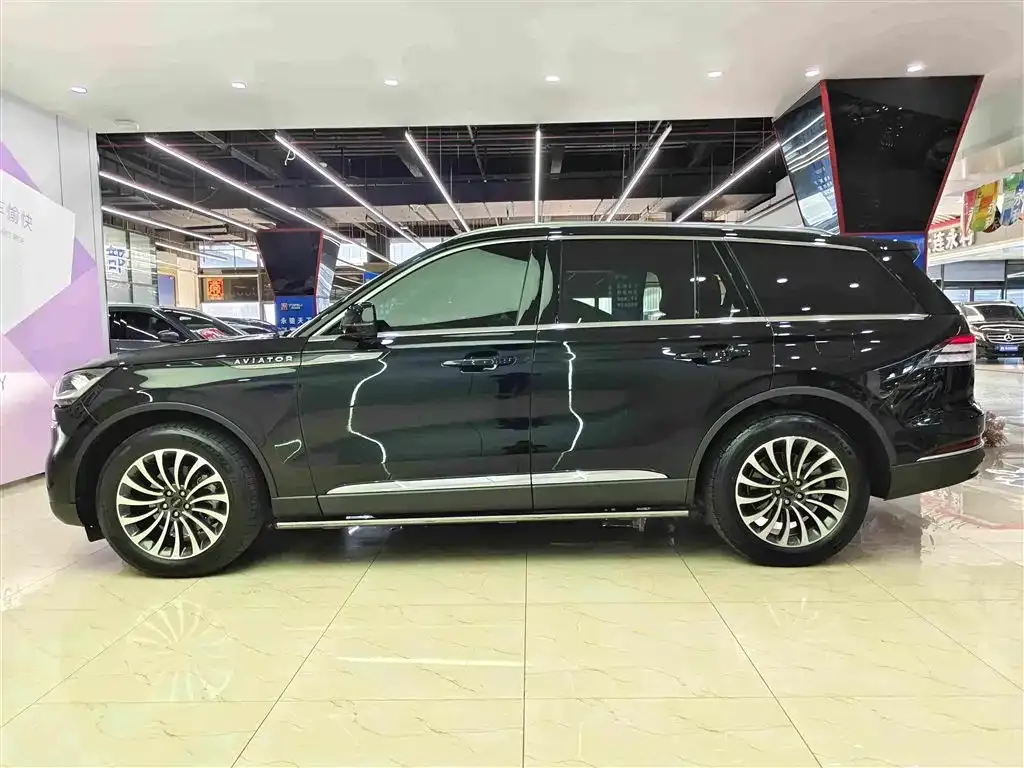 Lincoln Aviator — фото 4