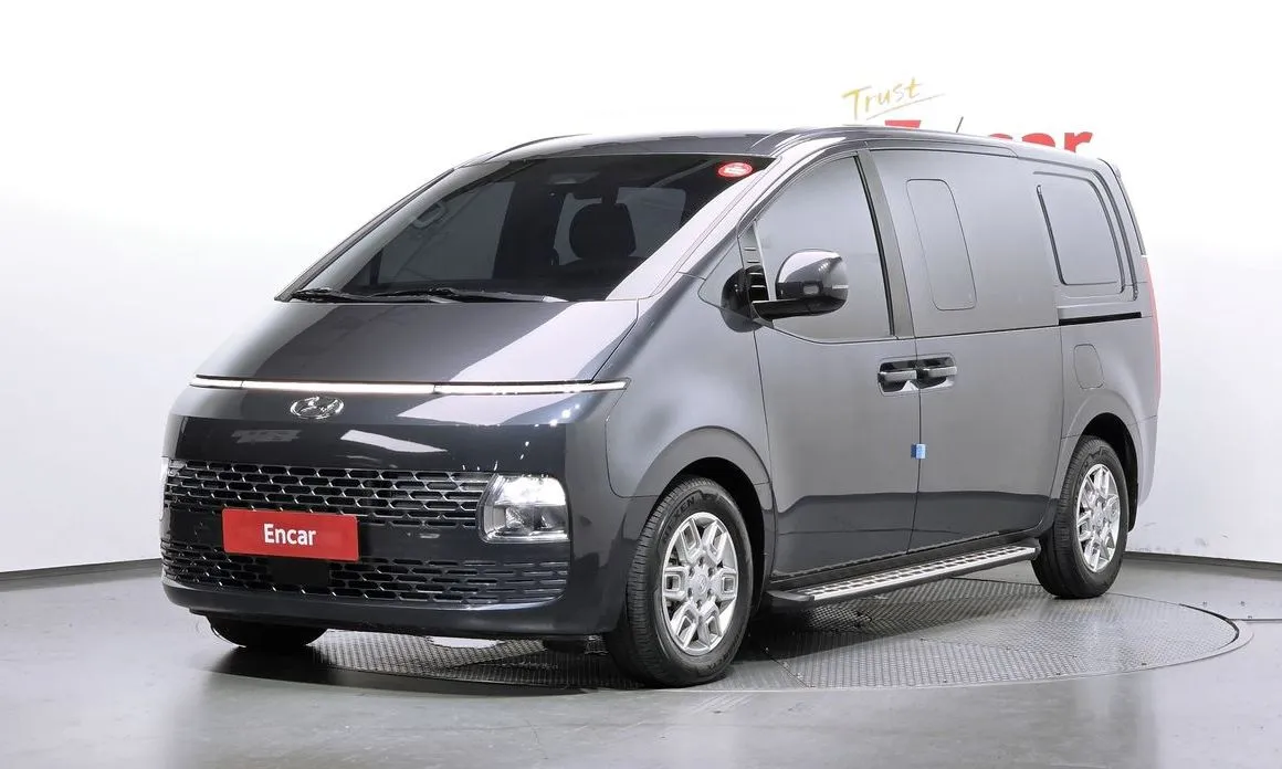 Hyundai Staria — фото 1