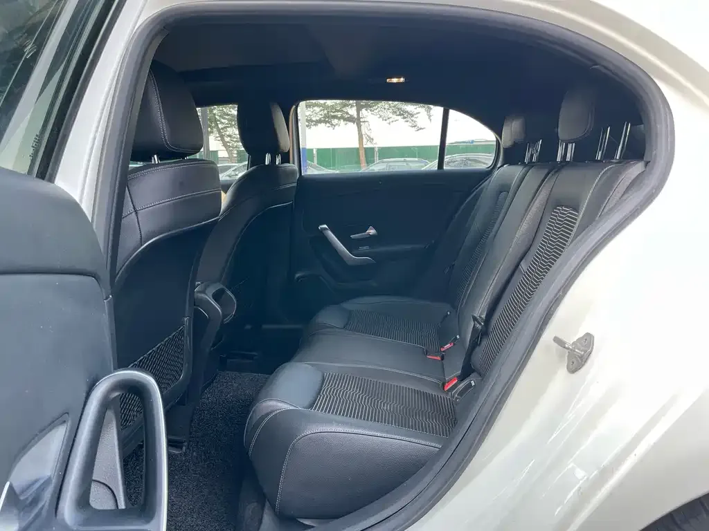 Mercedes-Benz A-Class (Import) — фото 2