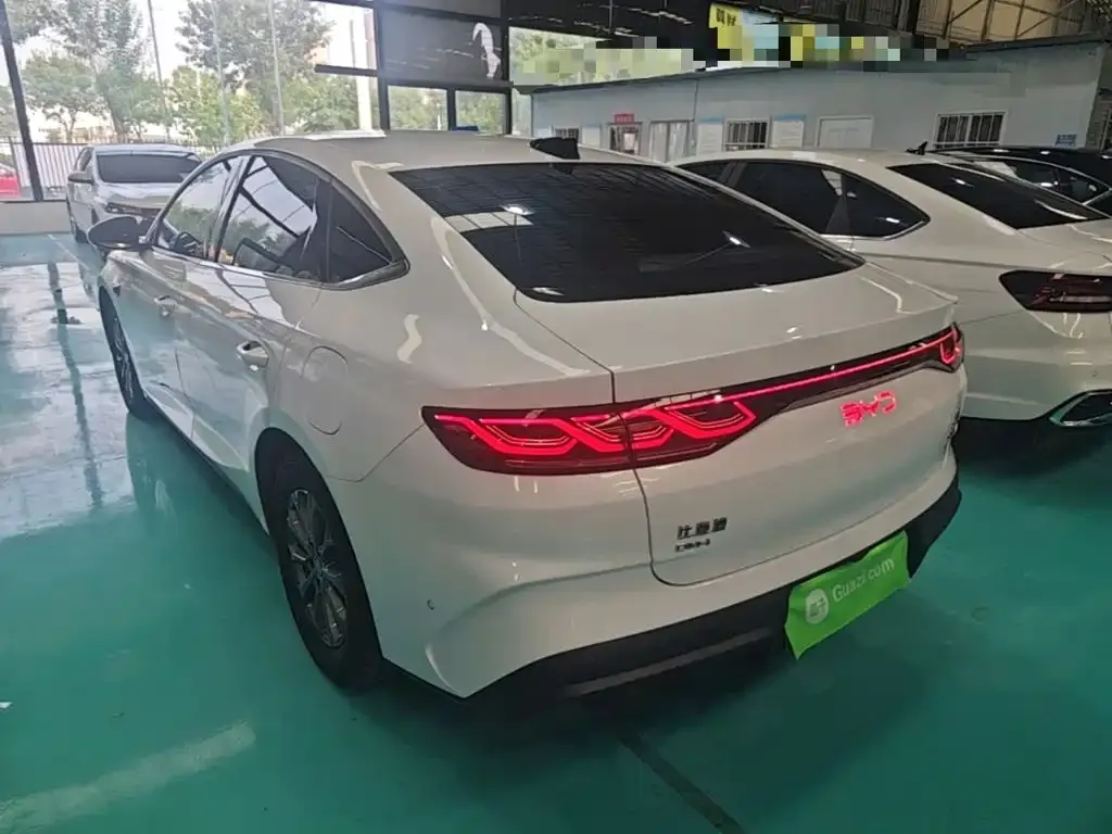 BYD Qin L — фото 7