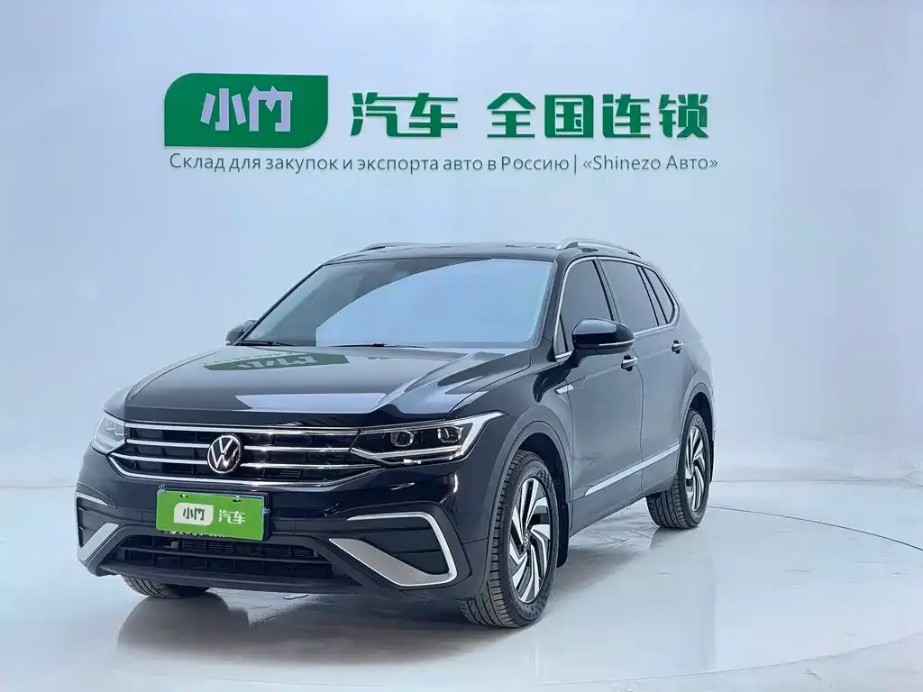 Volkswagen Tiguan L — фото 1