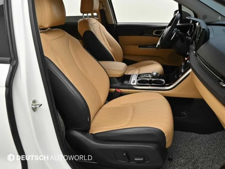 Kia Carnival — фото 10