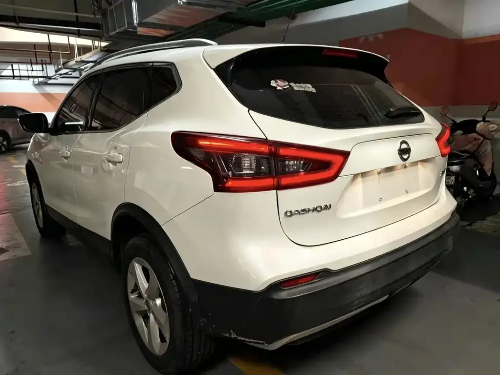 Nissan Qashqai — фото 8