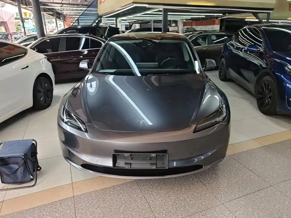 Tesla Model 3 — фото 4