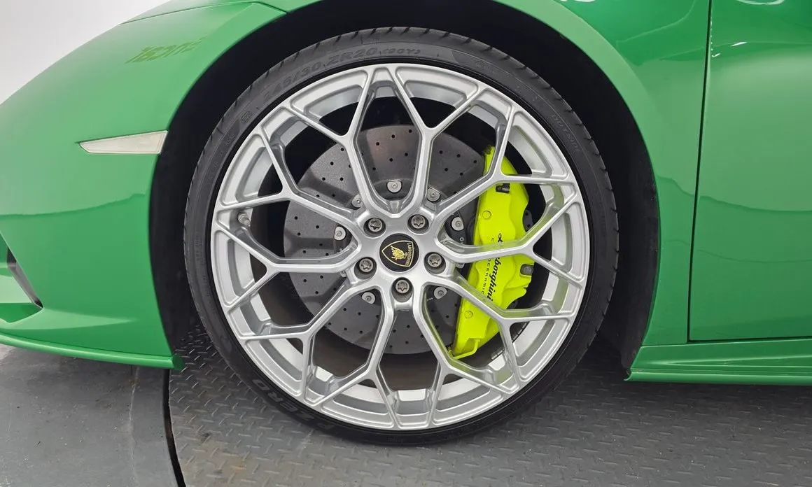 Lamborghini Huracan — фото 10