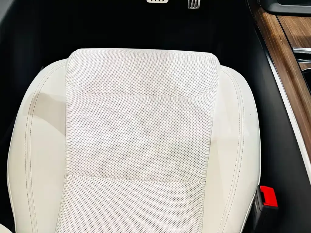 Tesla Model X — фото 7