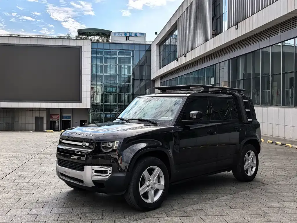 Land Rover Defender — фото 1