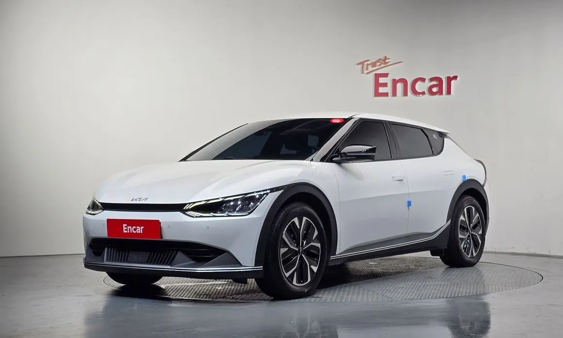 Kia EV6 — фото 1