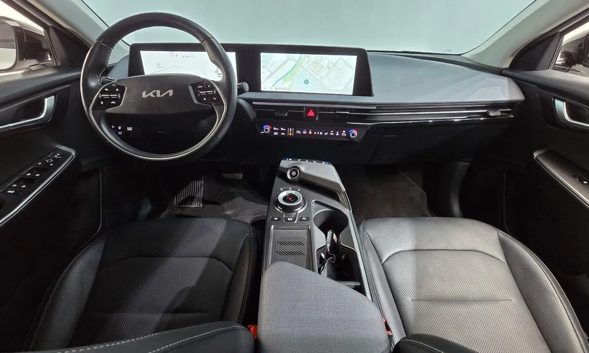 Kia EV6 — фото 9
