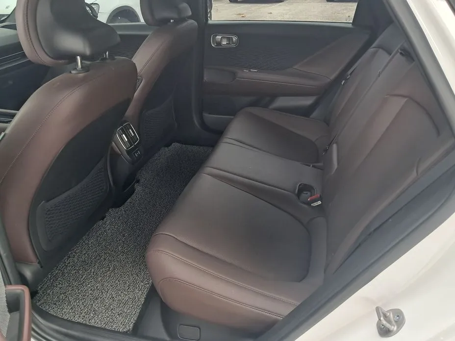 Hyundai Ioniq6 — фото 6