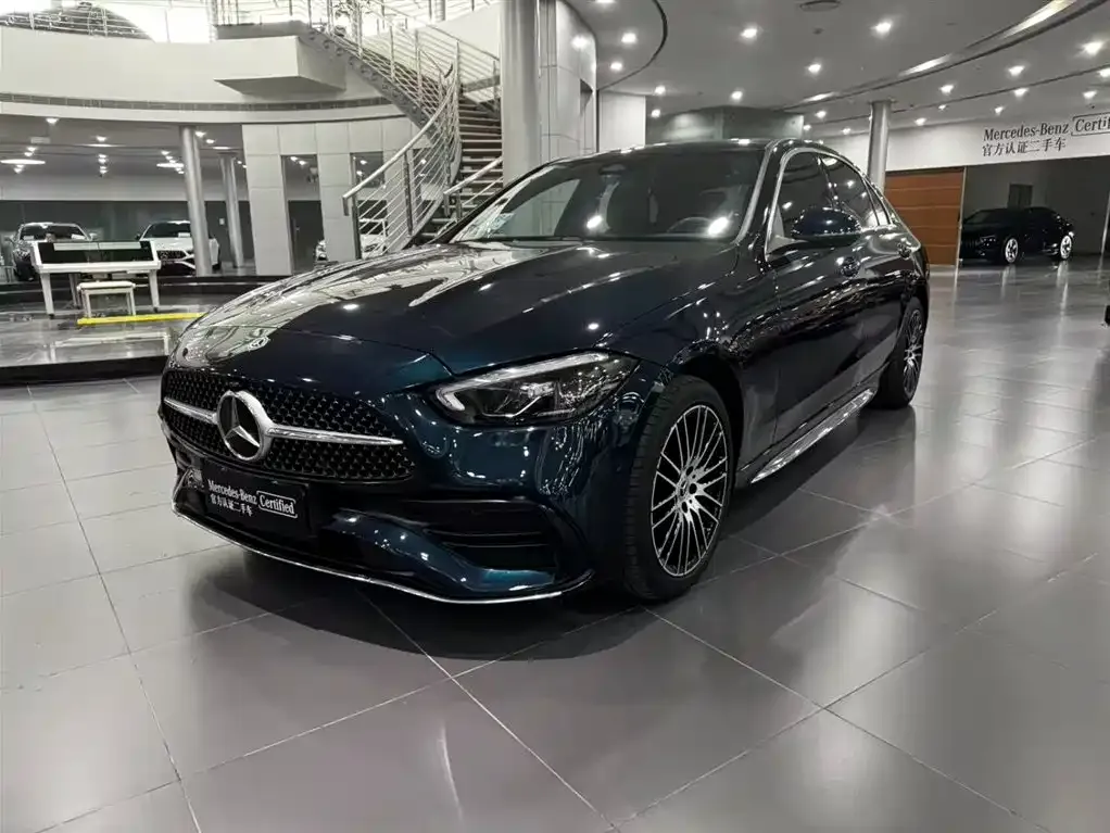 Mercedes-Benz C-Class — фото 1