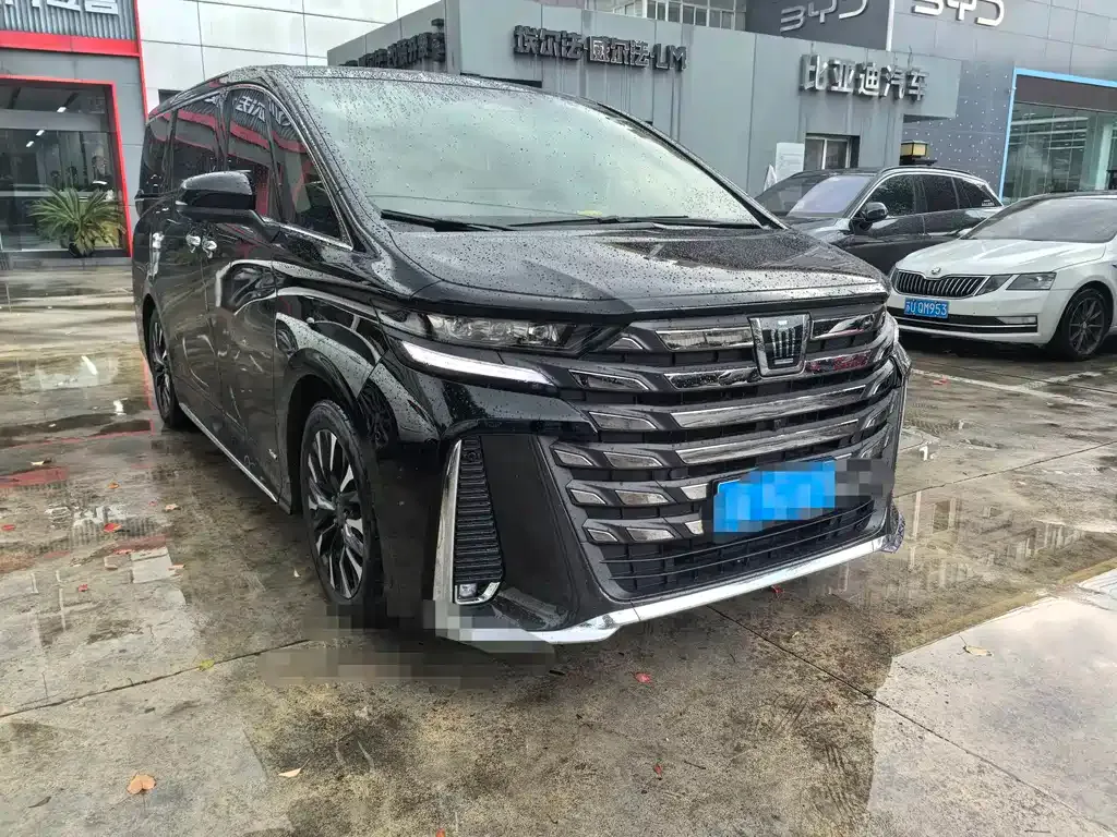 Toyota Vellfire — фото 6