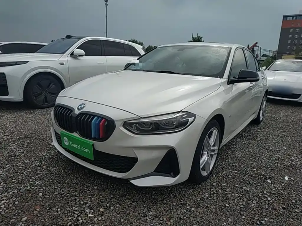 BMW 1 Series — фото 1