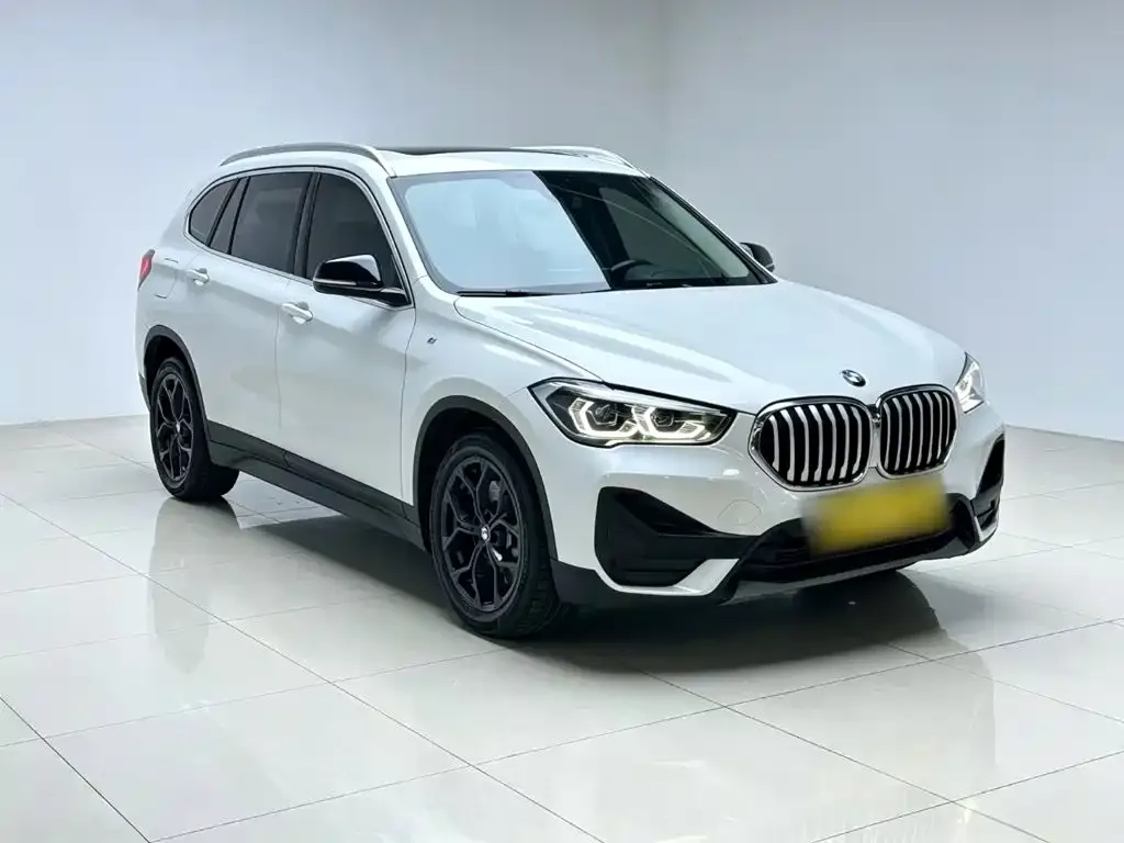 BMW X1 — фото 5