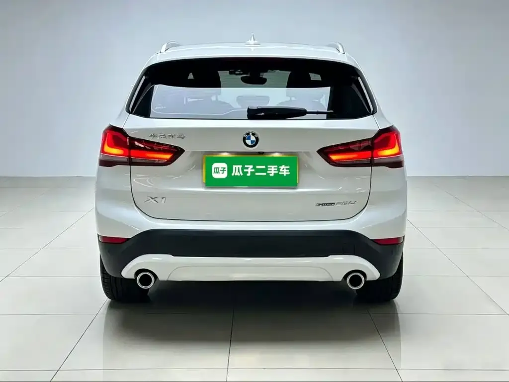 BMW X1 — фото 10