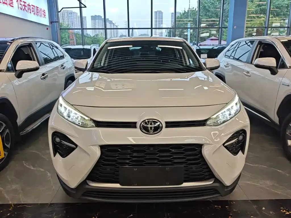 Toyota Wildlander — фото 9