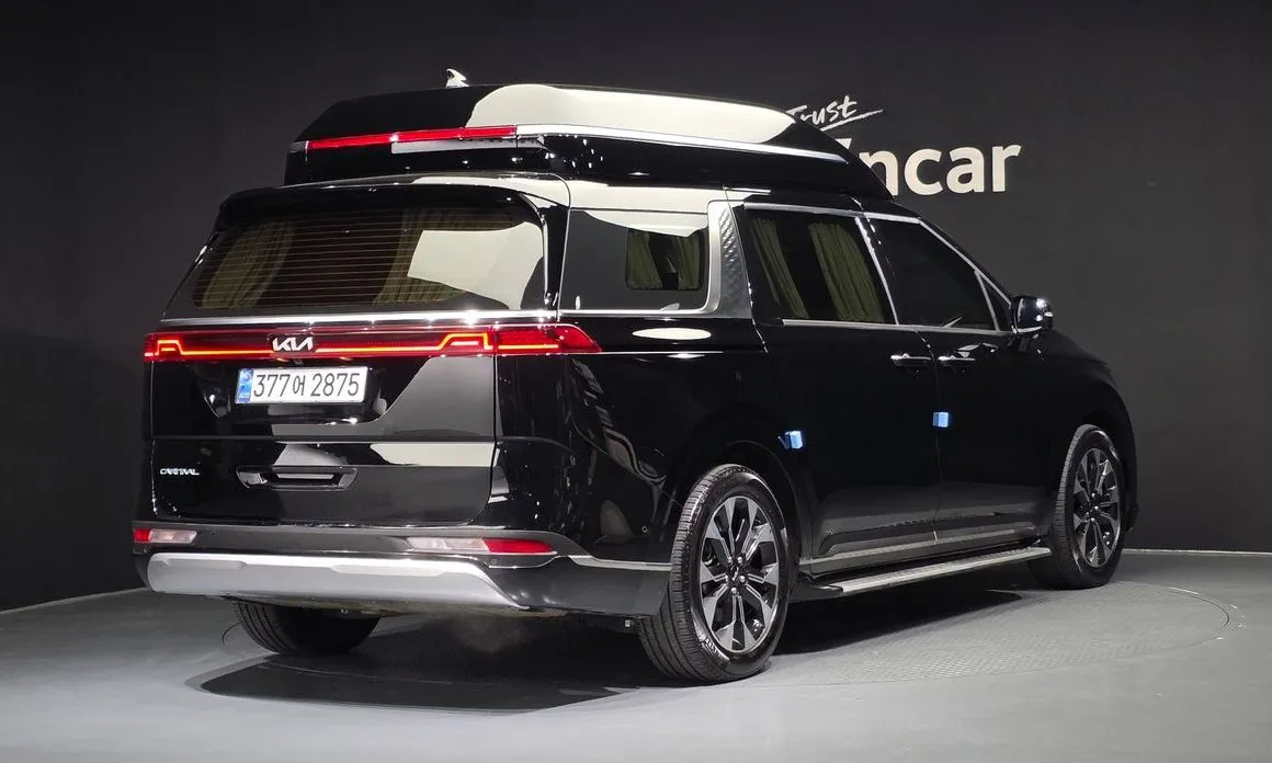 Kia Carnival — фото 10