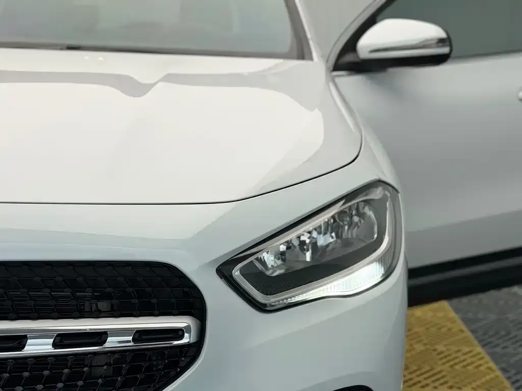 Mercedes-Benz GLA — фото 4