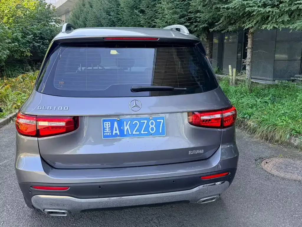 Mercedes-Benz GLB — фото 10