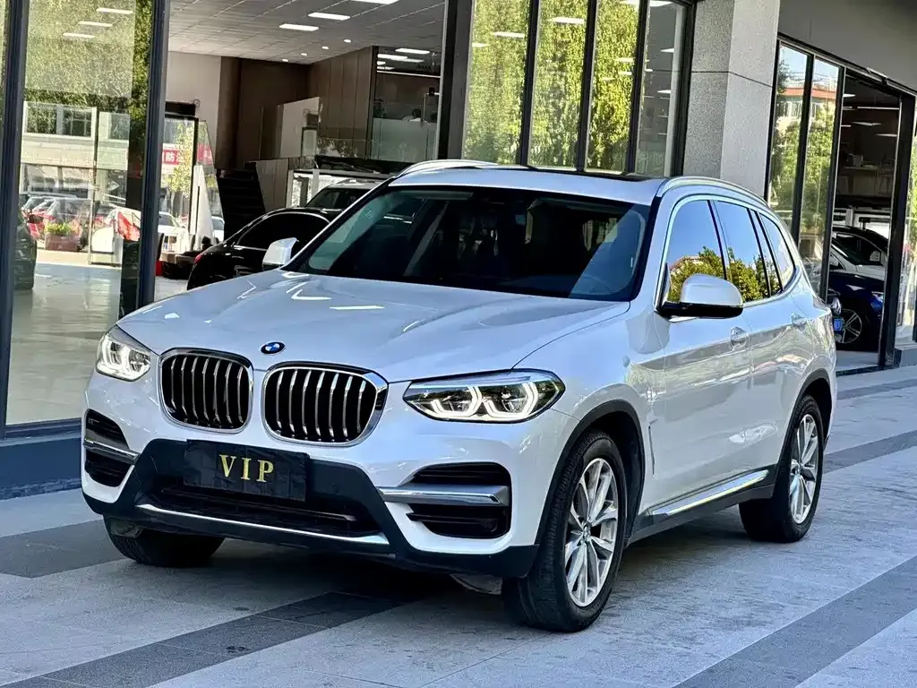 BMW X3 — фото 1