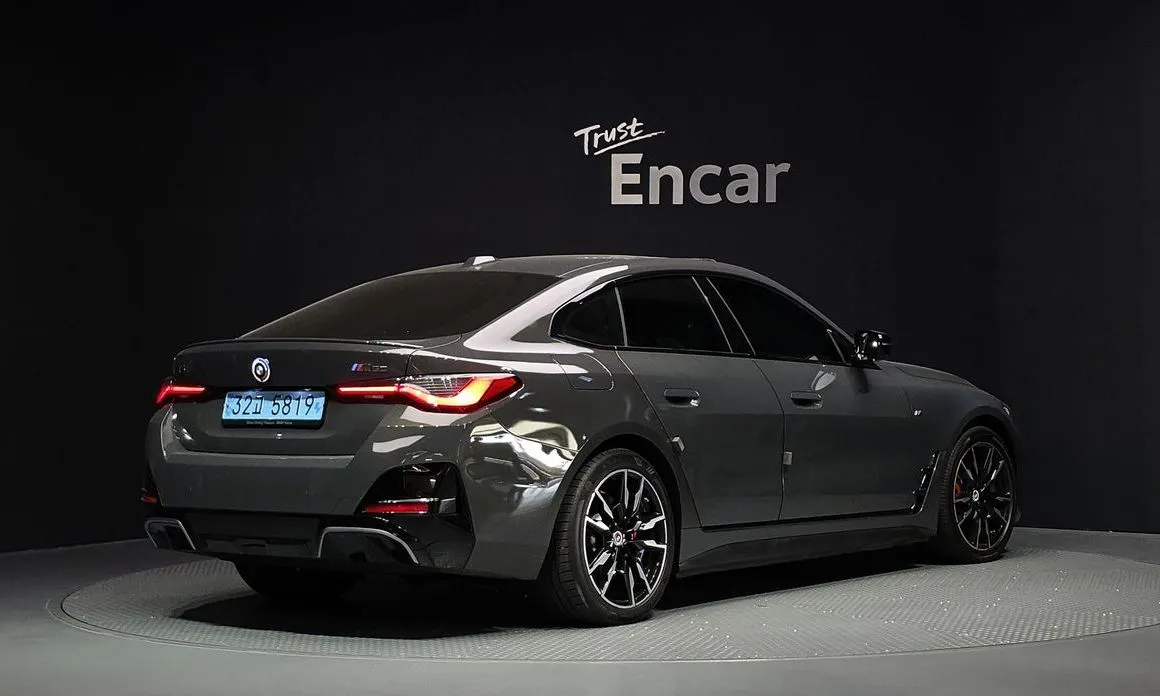 BMW i4 — фото 2