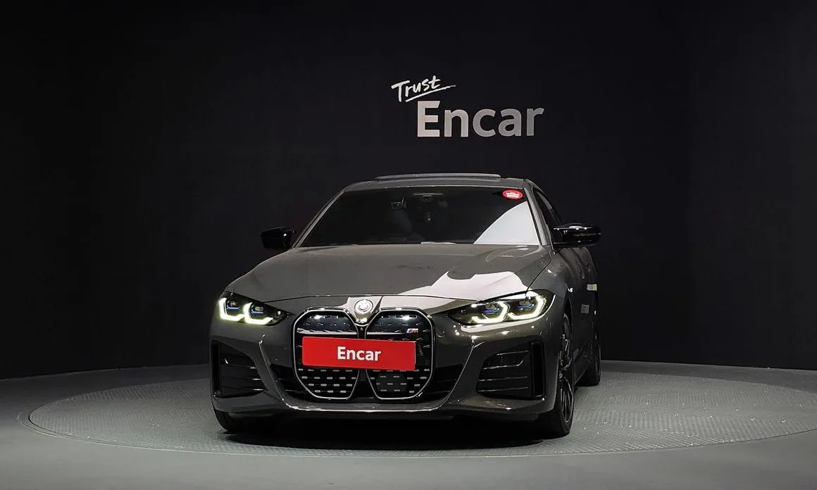 BMW i4 — фото 4