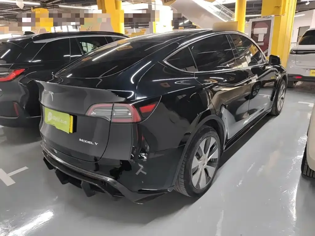Tesla Model Y — фото 6