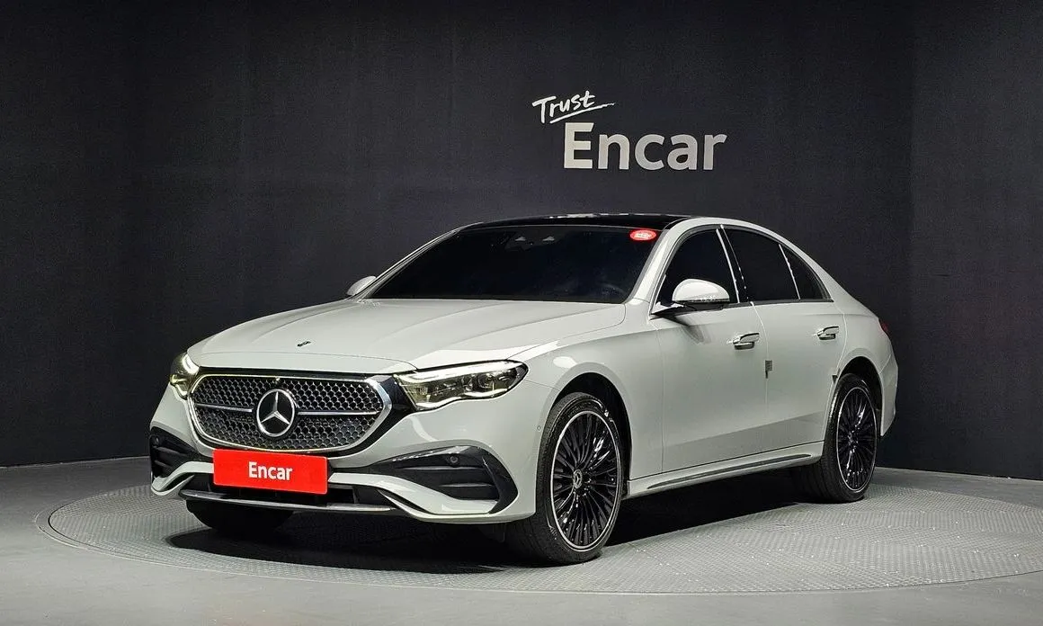 Mercedes-Benz E-Class — фото 1