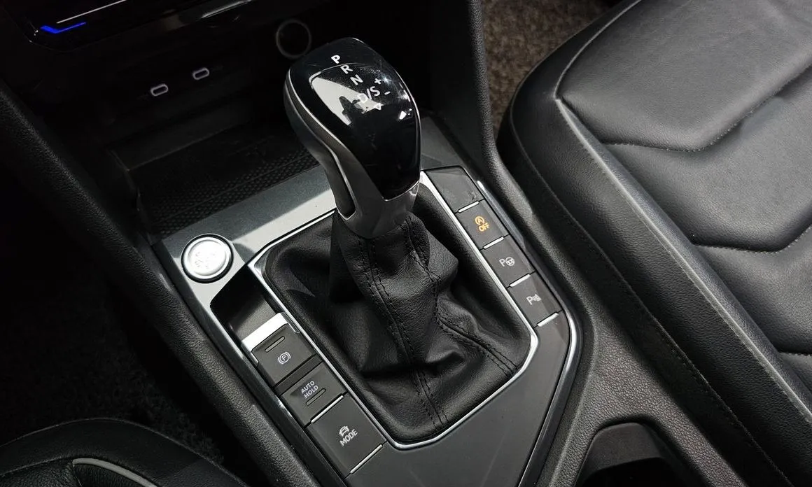 Volkswagen Tiguan — фото 10