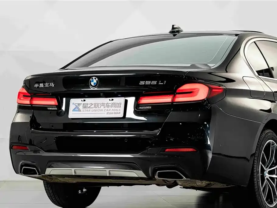 BMW 5 Series — фото 6