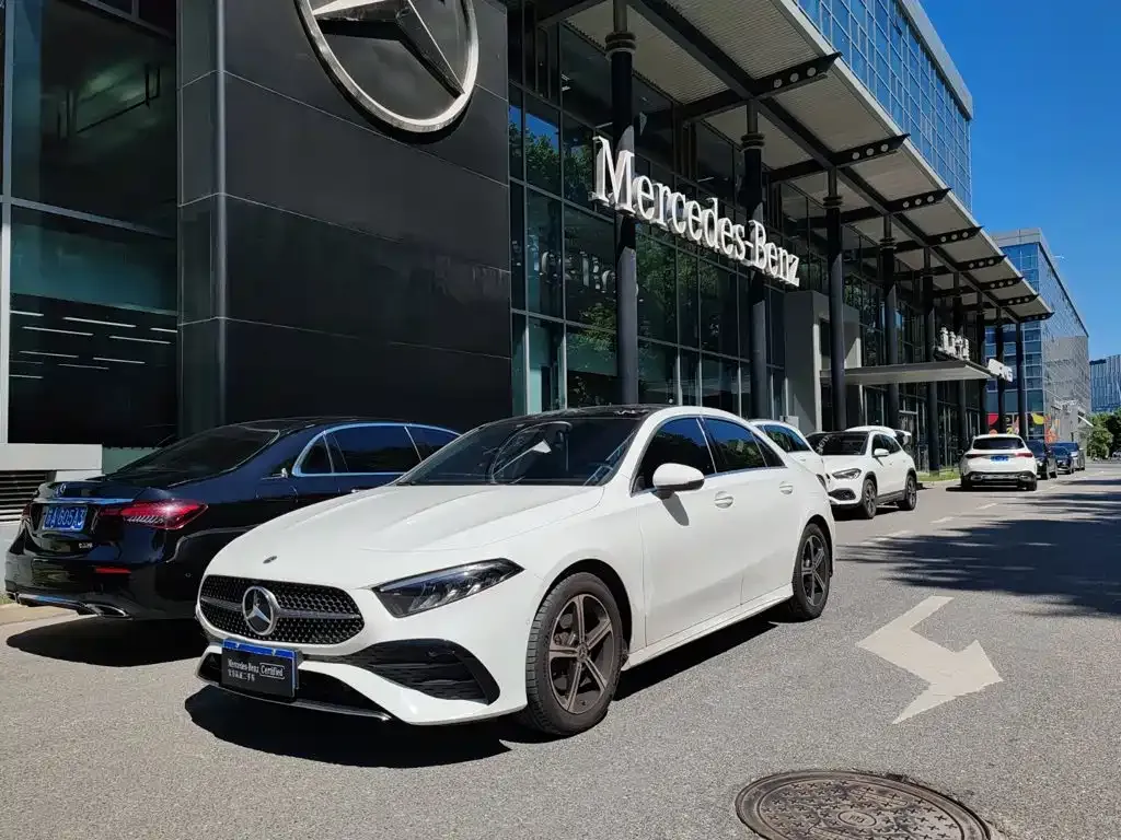 Mercedes-Benz A-Class — фото 1