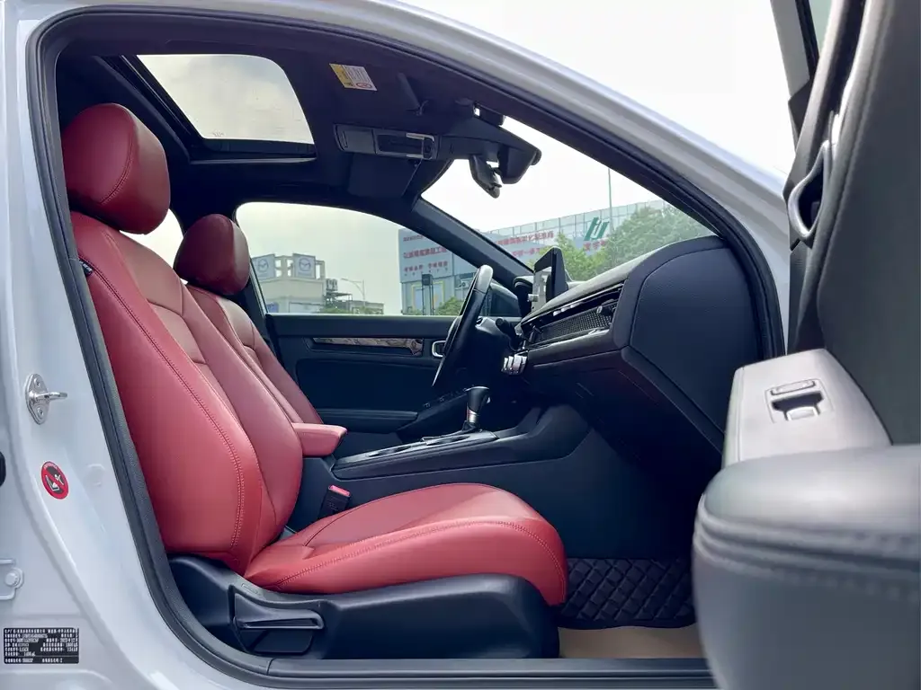 Honda Civic — фото 8