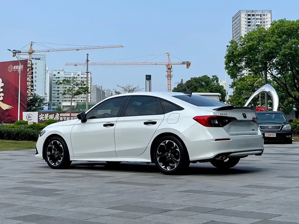 Honda Civic — фото 5