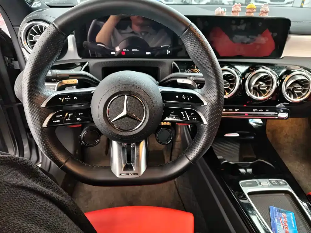 Mercedes-Benz CLA AMG — фото 6