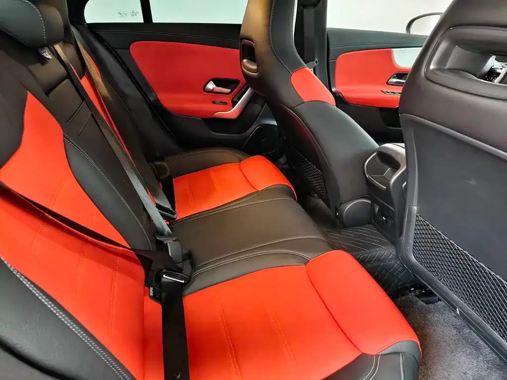 Mercedes-Benz CLA AMG — фото 4
