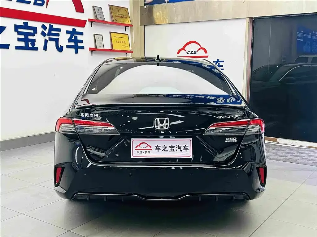 Honda Inspire — фото 7