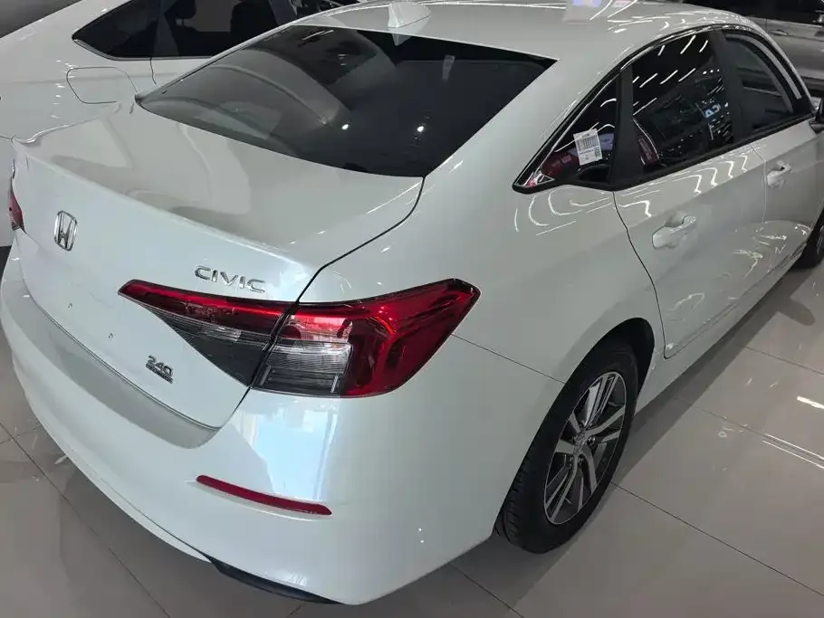 Honda Civic — фото 2
