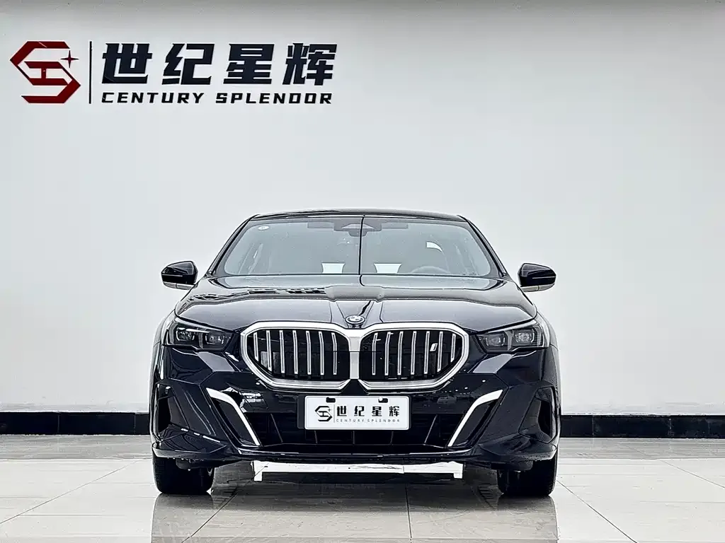 BMW i5 — фото 7