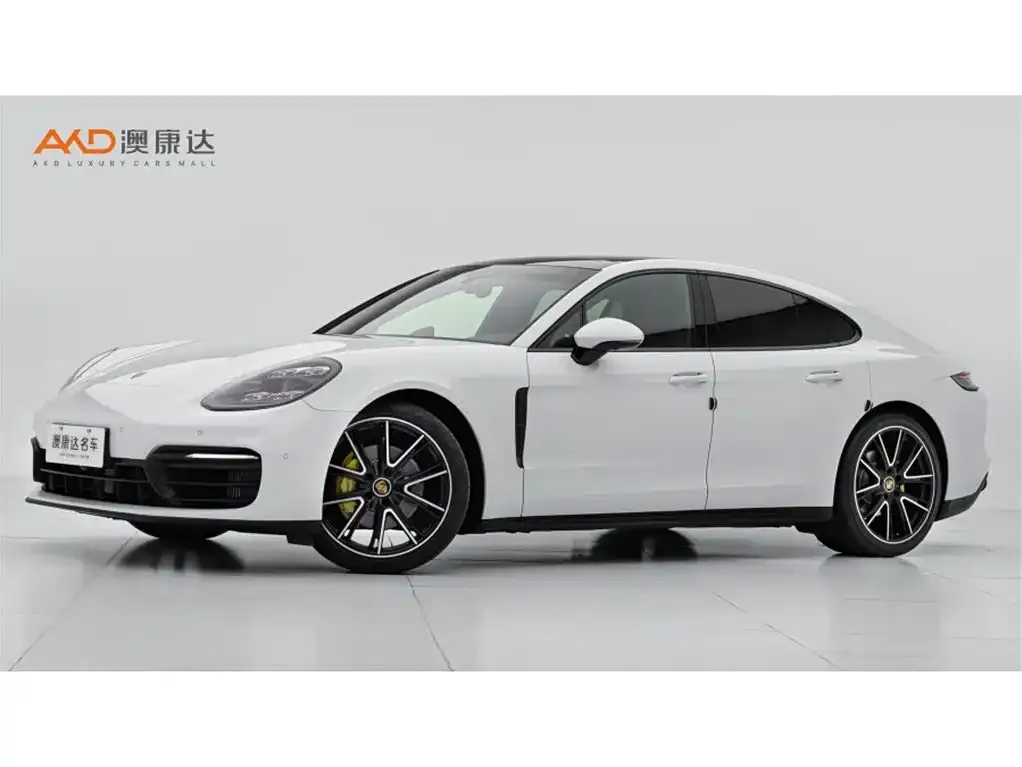 Porsche Panamera — фото 1