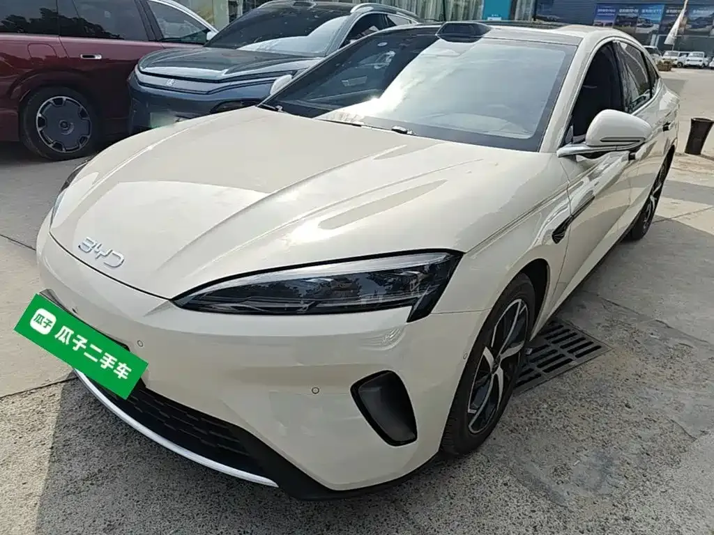 BYD Seal 07 DM-i — фото 1